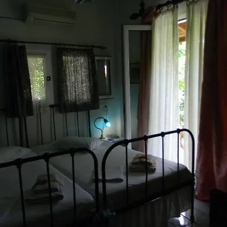 Pensión Xenios Milina