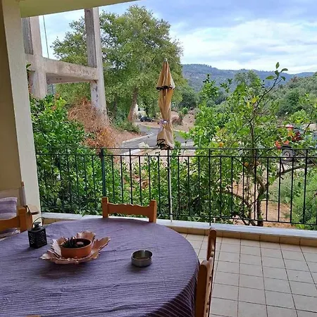 Guest house Xenios Milina